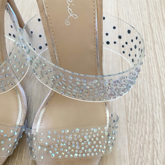 Qupid clear sandal heels with crystal detail NWOB 8.5 - Picture 3 of 6